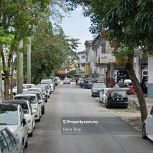 Corner Double Storey Shop Lot At Seri Kembangan.