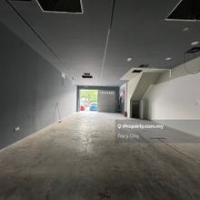 Jalan Ponderosa, molek, ground floor, 24x80, intermediate, for rent