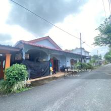 Banglo Subsale di Padang Luas, Jerteh