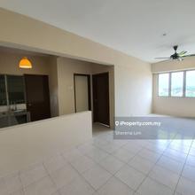 Basic, Well-Kept Unit at Affordable Price!