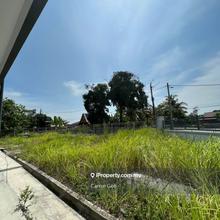 Double storey corner semi d with huge land ( taman pulau gadong )