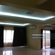 Damansara Perdana Emerald 2,333sf Duplex 7 rooms 3 Baths Rm900k Neg
