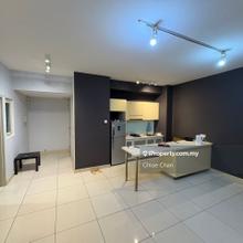 V Residence 3 @ Sunway Velocity 1000sf 2r2b Near MRT Unit For Rent