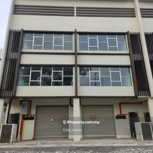New Shoplot Facing Main @ Melaka Raya For Rent 