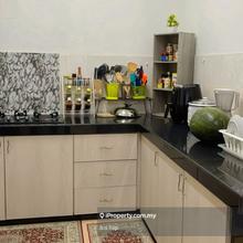 Equaine park 5room freehold condominium for sale Desaminium rimba 