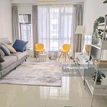 Paramount Utropolis Glenmarie shah alam 2 bedroom unit for sale