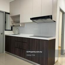 2r2b Partly furnish, near schools, shops and mall