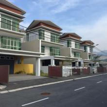 2.5 Storey Bungalow House At Lahat Mines,Ipoh, Ipoh