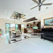 Spacious and Private Pool