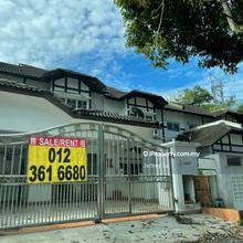 Terrace house for Sale