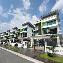Taman Sejahtera Klang Sungai Jati 3 Storey Bungalow with private lift
