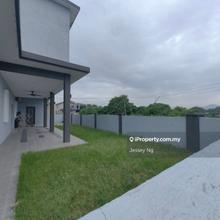 Double Storey Corner unit in a Taman Pengkalan Utama(Station 18)