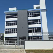 Brand New Corner Factory with Lift for Rent at Perdana Industrial Park