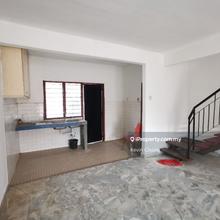 For Sale 2 Storey House End Lot