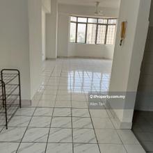 Kelana Puteri Condo, 1,055sf, 1cp, Kelana Jaya, LRT, PJ