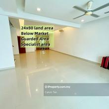 Freehold 2sty house, below market price, guarded, 24x80, part reno