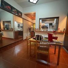 Poolview Sri Alam Japan design Sek 13 Kgsaas Renovated Full Furnished