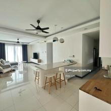 Vertiq Condominium For Rent !!