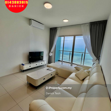 10 Island Resort 1100sf Seaview Condominium Located in Batu Ferringhi