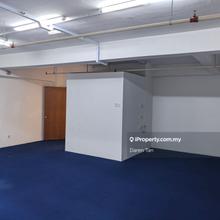 Direct mrt station partial furnished office for rent at rm1,000 