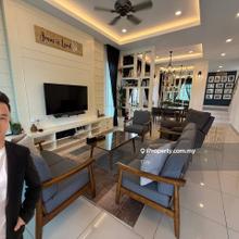 Renovated Corner 1.5sty Bungalow House. Welcome to View & Discuss