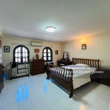Semi-D house for Sale ( prime location in Tg Bungah ) Landed