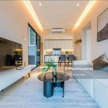 Luxury Condo to Stay in City