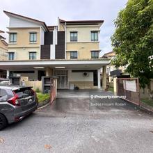 Renovated 3 Storey Semi Detach House Taman Tropika 2 Bangi Ukm