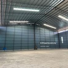 Single storey warehouse 