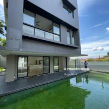 Come with Private Pool&Garden, Ample Parking Space, 24 Hrs Security