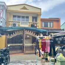 Double Storey Terrace Taman Serdang Raya Seri Kembangan Selangor.