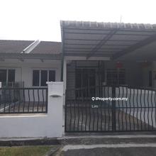 Rumah Teres Setingkat untuk Sewa di Lunas
