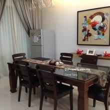 Walking Distance To Plaza Arcadia And Pet Friendly Park.