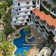 Sea view condo with 3 balconies