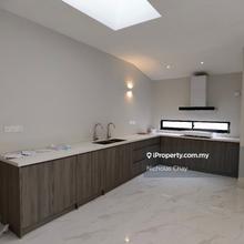 Semi-D house for Rent
