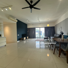 Rare unit, spacious house, high floor & bright view