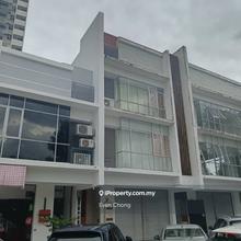 Bandar mahkota cheras 3 and half storey for rent at cheras