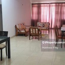 D'piazza Condominium - Fully Renovated - 1100' - 2 Car Parks