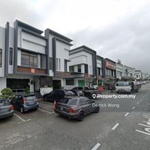 Main road frontage/ high traffic passby/ Surround by mature population