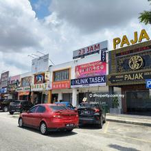 2 sty shop main road bandar botanic klang 