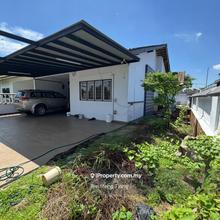 Johor Jaya 1 storey corner lot