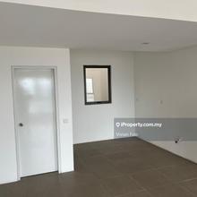 Enesta suite for Sale Rm565k below market price / 4rooms / near MRT 