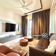 Waterside Residence For Rent !!