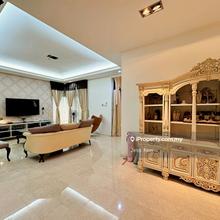 2.5 Storey Bungalow For Sale