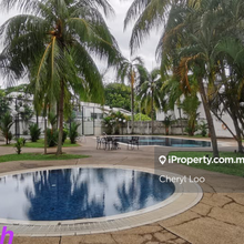 Gurney Villa Beside Gurney Plaza