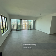 Brand New Condo 5 minutes to Midvalley and Bangsar 