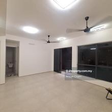 Edgewood Partial Furnish Unit For Rent!