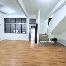 Johor Jaya @ Jalan Keembong Double Storey Terrace For Rent
