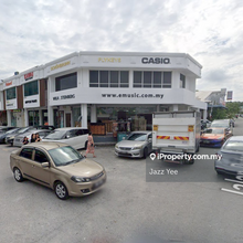 Bandar Puteri Puchong Prime area 1.5 storey shoplot for rent
