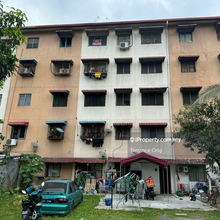 Putri Laksamana Flat for Sale 